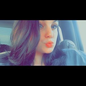 Meet your Posher, Arianna